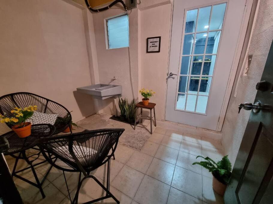 Acogedor Apt/Studio En La Ciudad De Santa Tecla Luaran gambar
